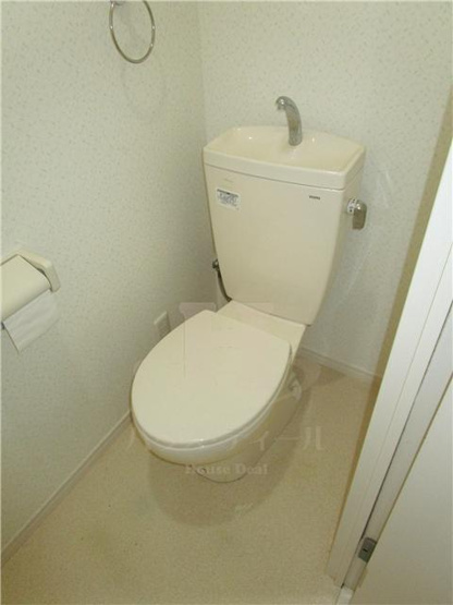 【トイレ】 | アンプルールフェール十条 | ゆったりとした空間のトイレです