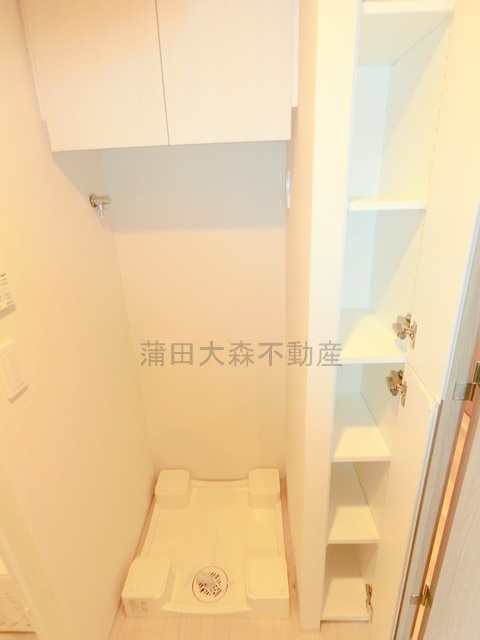 フレンシア蒲田の設備|室内洗濯機置き場と洗面所収納