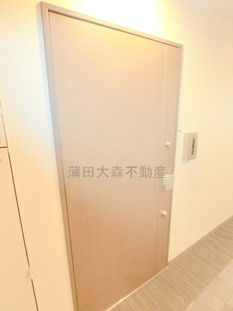 フレンシア蒲田の玄関