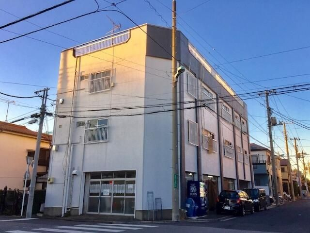 武山マンションの外観