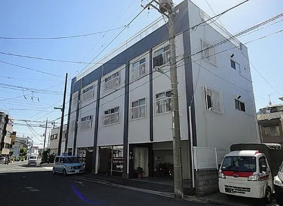 武山マンションのエントランス