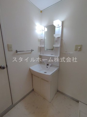【洗面所】 | ユトリロ神野新田B | イメージ写真です。