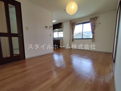 【居間・リビング】 | ユトリロ神野新田B | イメージ写真です。