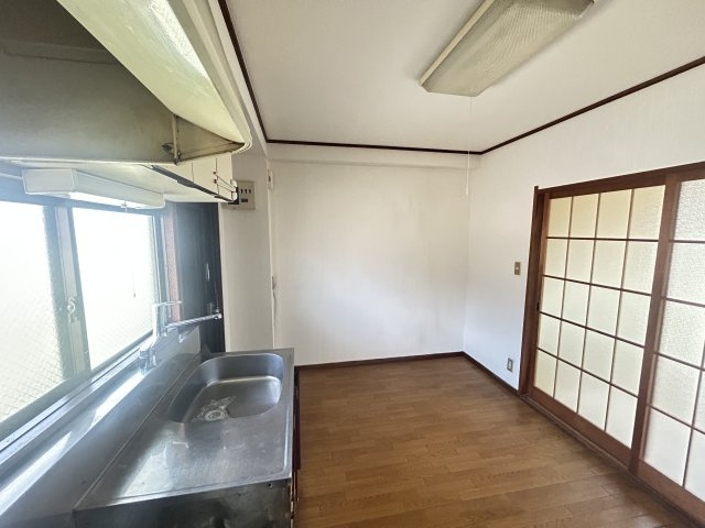 山田カンプレックスの居間・リビング