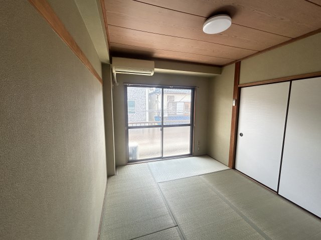 山田カンプレックスの内装