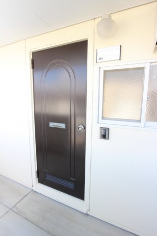合志市幾久富のアパートの玄関|毎日通る玄関はこちらです