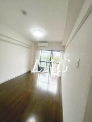 【居間・リビング】 | エースＣｉｔｙ | 洋室のお部屋です。