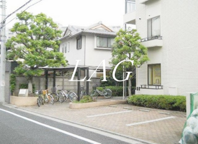 【その他共用部分】 | 本駒込シティハイツ | 駐車場です。