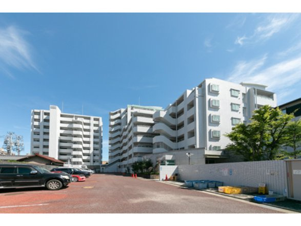 ライオンズマンション蟹江本町の外観