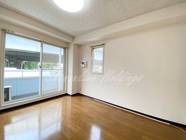 藤沢市城南１丁目の賃貸マンションの居間・リビング