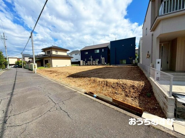 守山区西新1期(全3棟)の前面道路含む現地写真
