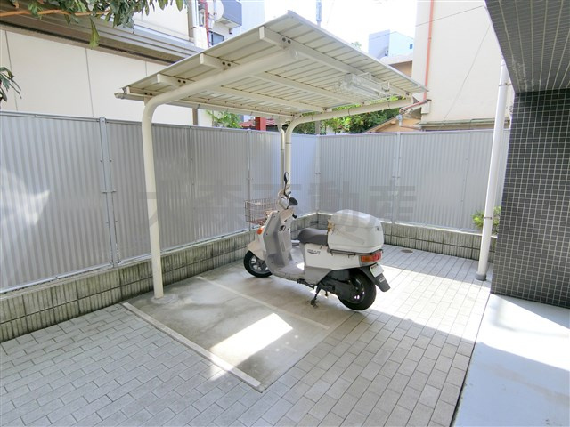 PREMIUM CUBEプレミアムキューブ大森のその他共用部分|バイク置き場　空き状況等詳細はお問合せください。