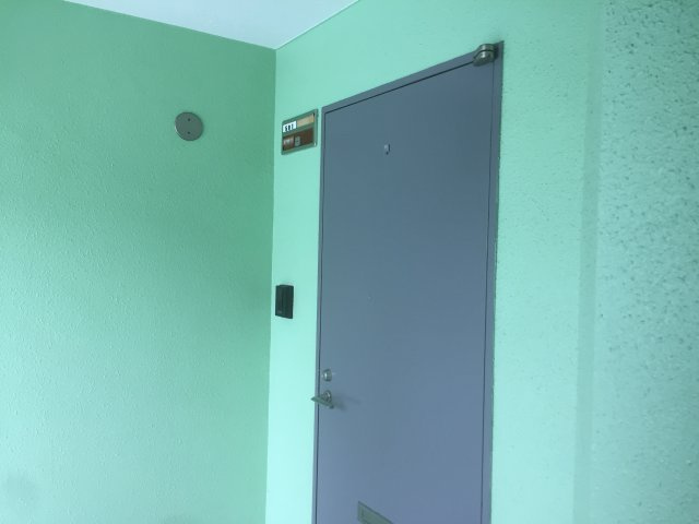 三愛千石ビルの玄関