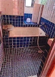 三愛千石ビルの浴室
