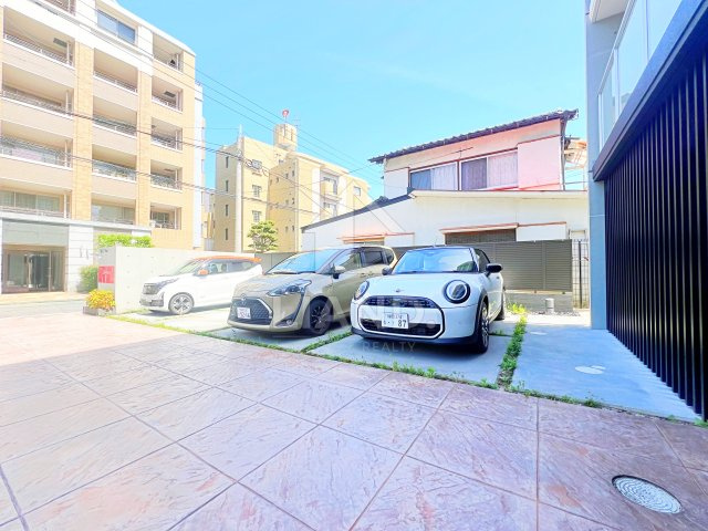 GRANPASEO大濠　南当仁小学校区の駐車場|GRANPASEO大濠