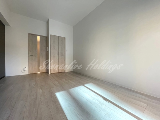 ラピスポンス新横浜の寝室|9.2帖の洋室♪