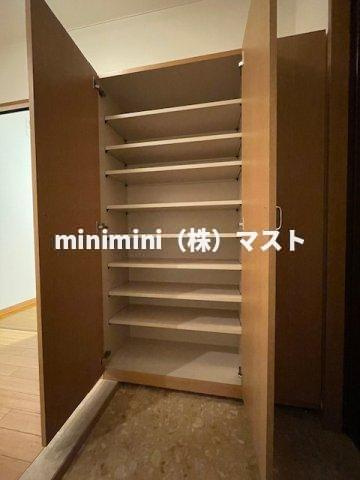 クローバー・プレミア昭和町の収納