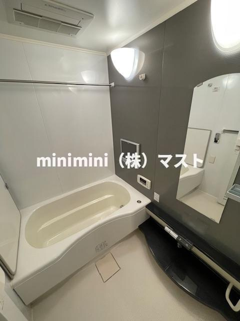 クローバー・プレミア昭和町の浴室