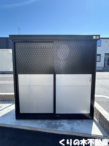 【その他共用部分】 | プラス　イメージ | 同タイプの建物です（現況を優先します）※建築中