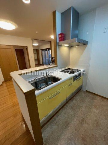 クローバー・プレミア昭和町のキッチン|別部屋参考写真