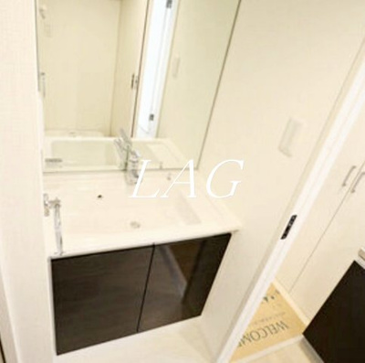 【洗面所】 | サザンフロント新富町 | 洗面台です。