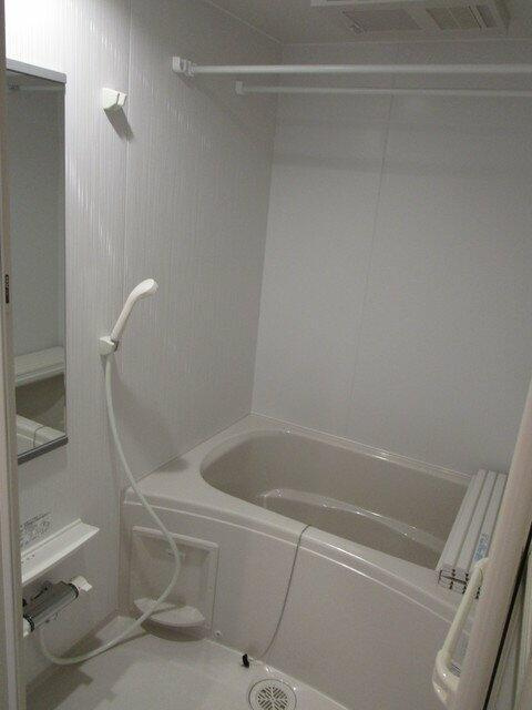 ロサアスールの浴室|コンパクトで使いやすいお風呂です