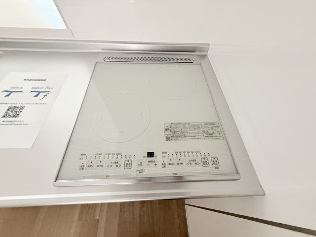 セレニテ神戸駅前アリエのキッチン