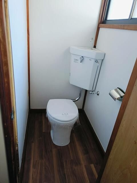 千住東二丁目貸家のトイレ