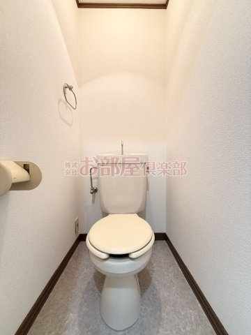 オーシャン本町のトイレ|落ち着いたトイレです