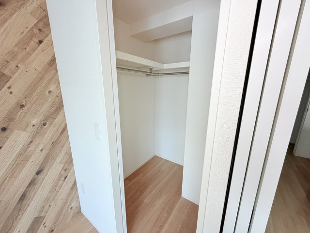 セレニテ神戸駅前アリエの収納
