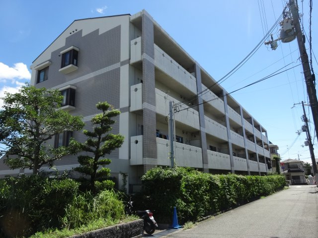 REIWA宝塚の外観