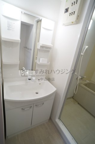 REIWA宝塚の洗面所