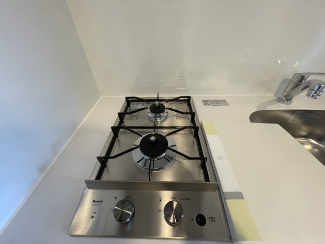ジオエント福島野田のキッチン|同マンション反転タイプの部屋写真