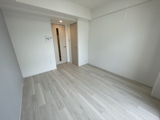 ジオエント福島野田の居間・リビング|同マンション反転タイプの部屋写真