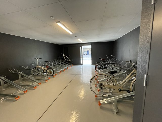 ジオエント福島野田の駐車場
