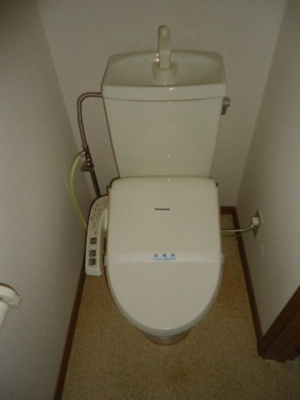 【トイレ】 | ロータスハイツ | 清潔感のあるトイレです