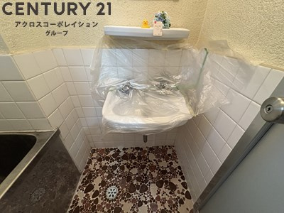 浴室内に洗面台があります♪