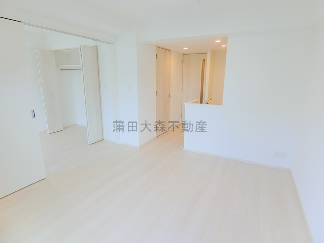 Augusta　Residence大森（オーガスタレジデンス）の居間・リビング
