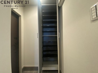GAZELLENOAH尼崎次屋の収納