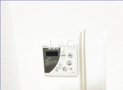 【設備】 | ペリドット | 給湯器パネルです。
