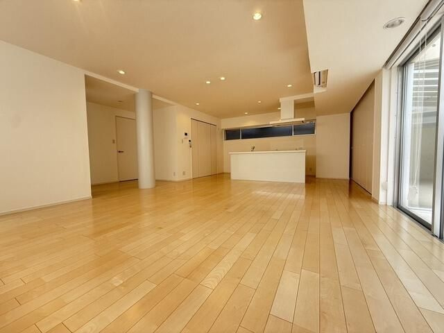 ｔｈｅ　Ｐｒｅｍｉｕｍ　Ｔｅｒｒａｃｅ　中目黒の居間・リビング
