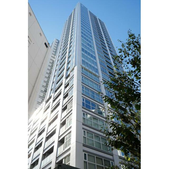 【外観】 | 中野ツインマークタワー | 鉄筋コンクリート造のがっちりとした建物。