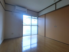 【寝室】 | 新葉グリーンハイツ