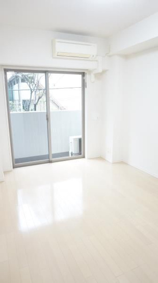 【寝室】