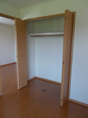 イーリスハイツＡの収納