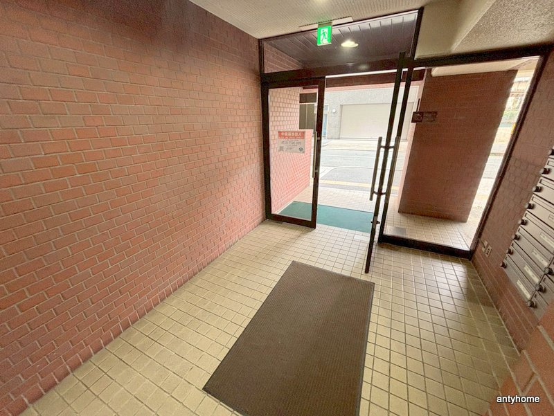ハイム新大阪　仲介手数料無料のロビー