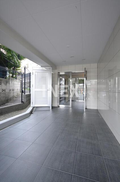 横浜市保土ケ谷区岩井町の賃貸マンションのロビー