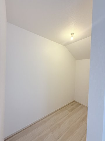 【洋室】 | LIGARE　山形市鈴川２丁目１期　２号棟
