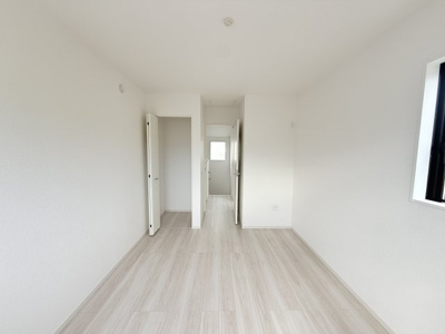 【洋室】 | LIGARE　山形市鈴川２丁目１期　２号棟