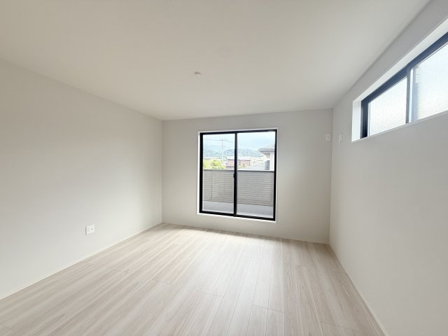 【洋室】 | LIGARE　山形市鈴川２丁目１期　２号棟
